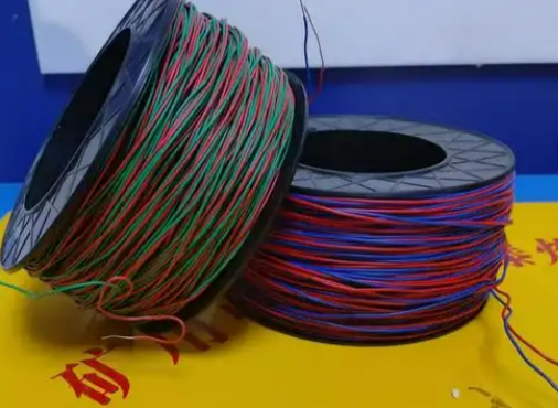 井陉矿放炮线的主要材质有哪些？不同材质的适用场景有何区别？