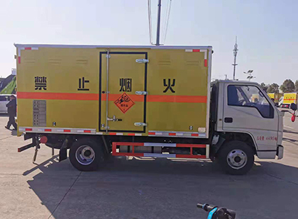 井陉矿爆破器材运输车技术升级与安全合规新趋势